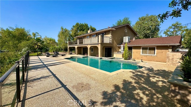 5433 Beeler Avenue, Woodland Hills CA: https://media.crmls.org/medias/3f18480c-cd5b-445c-8145-9df066e9b1de.jpg