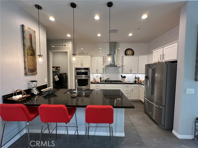 26 Carmenere, Rancho Mirage CA: https://media.crmls.org/medias/3f189c50-81fb-4b29-bd43-06023f8f8107.jpg