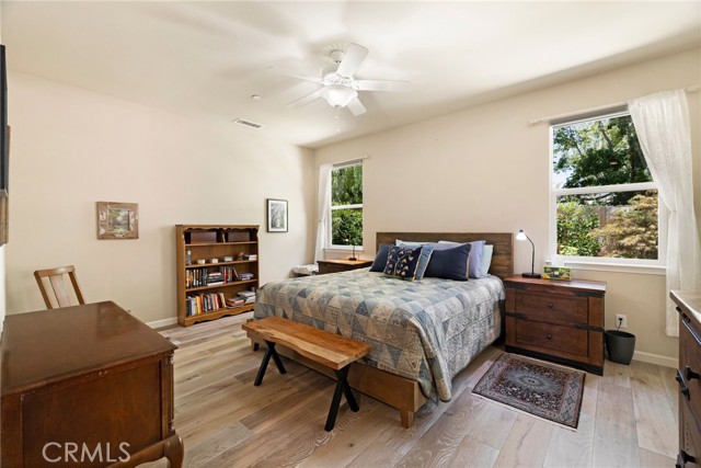 10 Harmony Park Circle, Chico CA: https://media.crmls.org/medias/3f194d29-8135-4d7c-9d0e-65d710a2332f.jpg