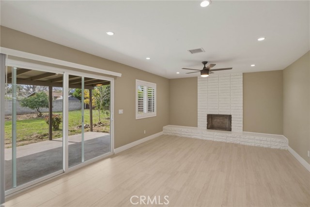 Front Image Thumbnail for CRIV26040413