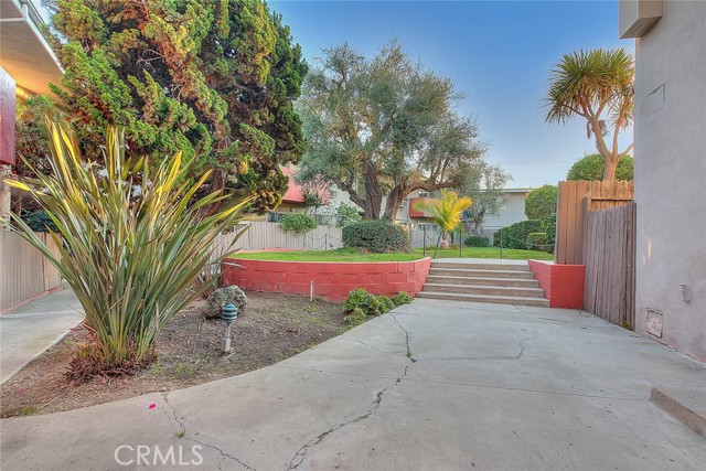 Detail Gallery Image 34 of 39 For 5021 Atlantic Ave #27,  Long Beach,  CA 90805 - 2 Beds | 1 Baths