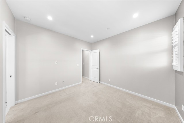 Detail Gallery Image 27 of 37 For 235 Elkhorn, Irvine,  CA 92618 - 4 Beds | 3 Baths