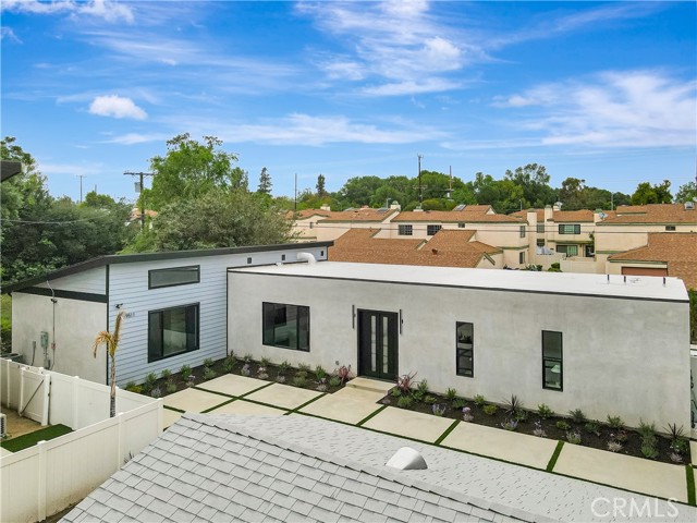 19513 Cantara Street photo 5