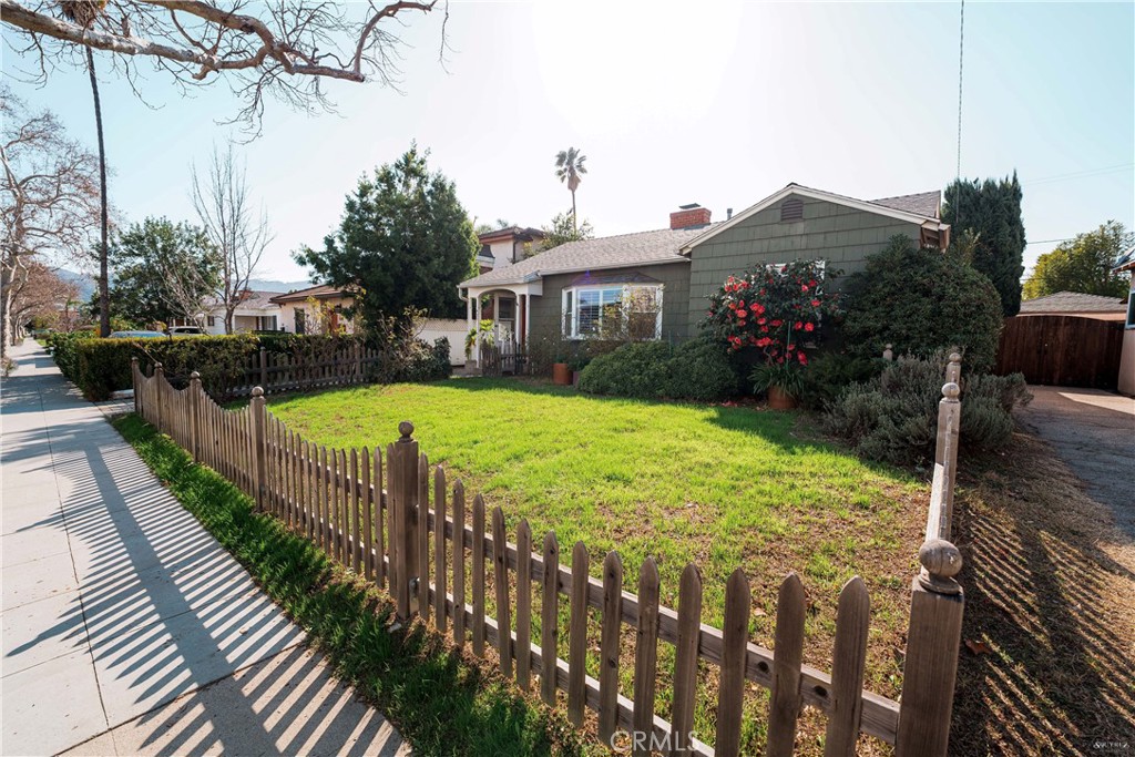 3309 Wedgewood Lane Burbank img 4