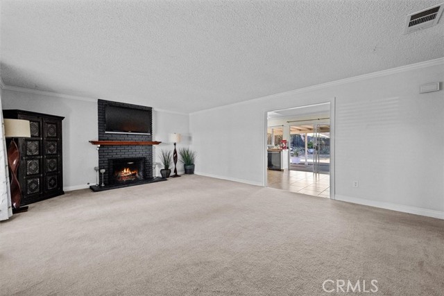 Detail Gallery Image 8 of 63 For 2078 Woodlawn, Corona,  CA 92882 - 3 Beds | 2 Baths