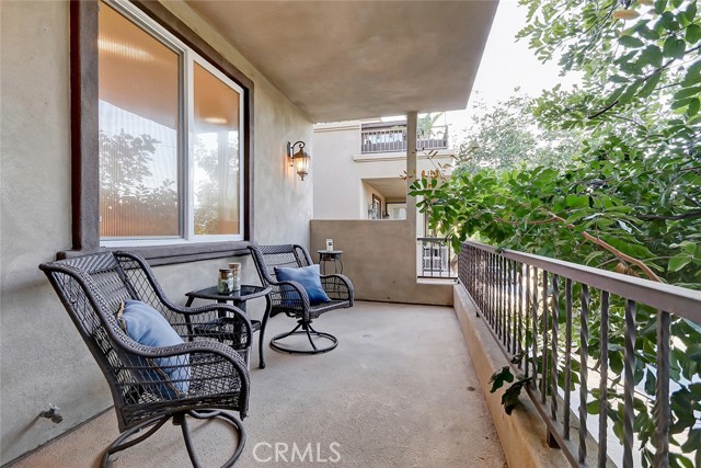 720 10th Street, Hermosa Beach, California 90254, 4 Bedrooms Bedrooms, ,3 BathroomsBathrooms,Residential,Sold,10th,SB21226543