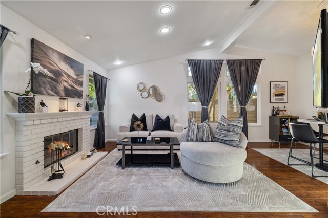2037 Comstock Court, Palmdale CA: https://media.crmls.org/medias/3f1cb0a6-1ad3-4710-9723-843945677386.jpg