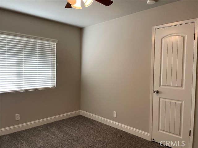 Detail Gallery Image 10 of 19 For 2538 N Thorne, Fresno,  CA 93704 - 5 Beds | 3 Baths