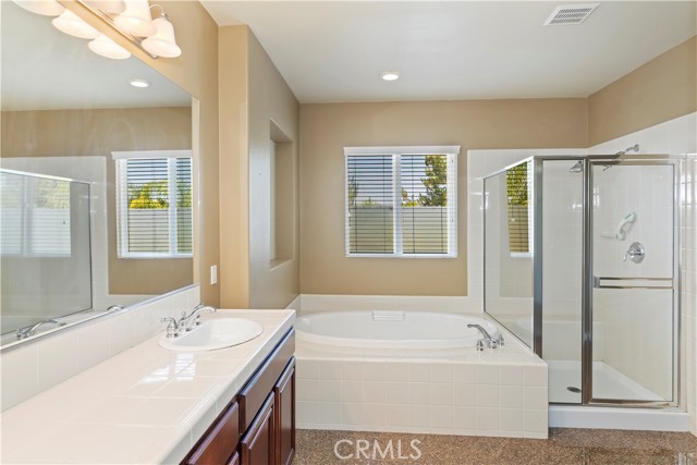 16183 Village Meadow Drive, Riverside CA: https://media.crmls.org/medias/3f1d228f-48f5-43ca-b980-9b0fbe60d823.jpg
