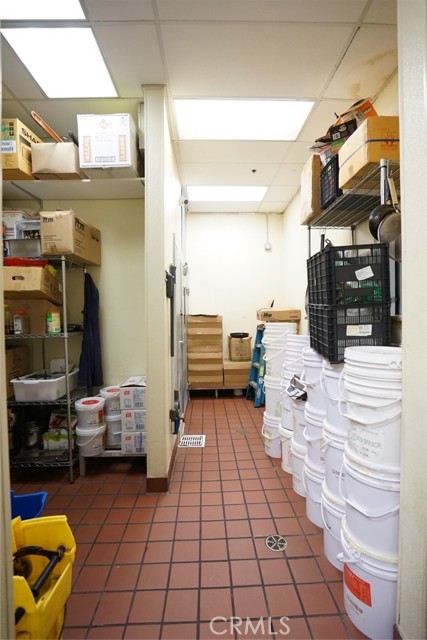 18268 Gale Avenue, City Of Industry CA: https://media.crmls.org/medias/3f1da3a9-82f4-4950-8a3e-ae5000654493.jpg