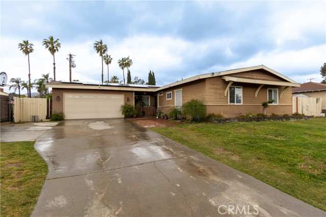 Detail Gallery Image 1 of 30 For 26174 Orchid Dr, Highland,  CA 92346 - 3 Beds | 2 Baths
