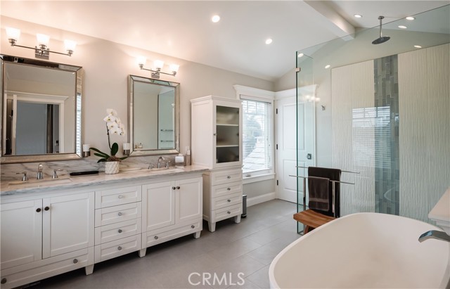 3100 Palm Avenue, Manhattan Beach, California 90266, 4 Bedrooms Bedrooms, ,4 BathroomsBathrooms,Residential,Sold,Palm,SB21242586