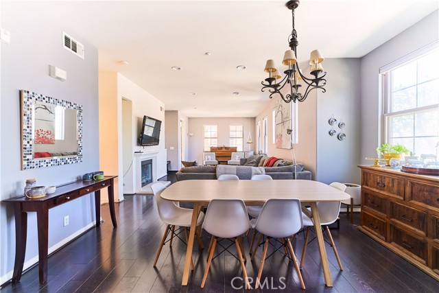 Detail Gallery Image 7 of 39 For 303 Market Ct, Fullerton,  CA 92832 - 3 Beds | 3 Baths