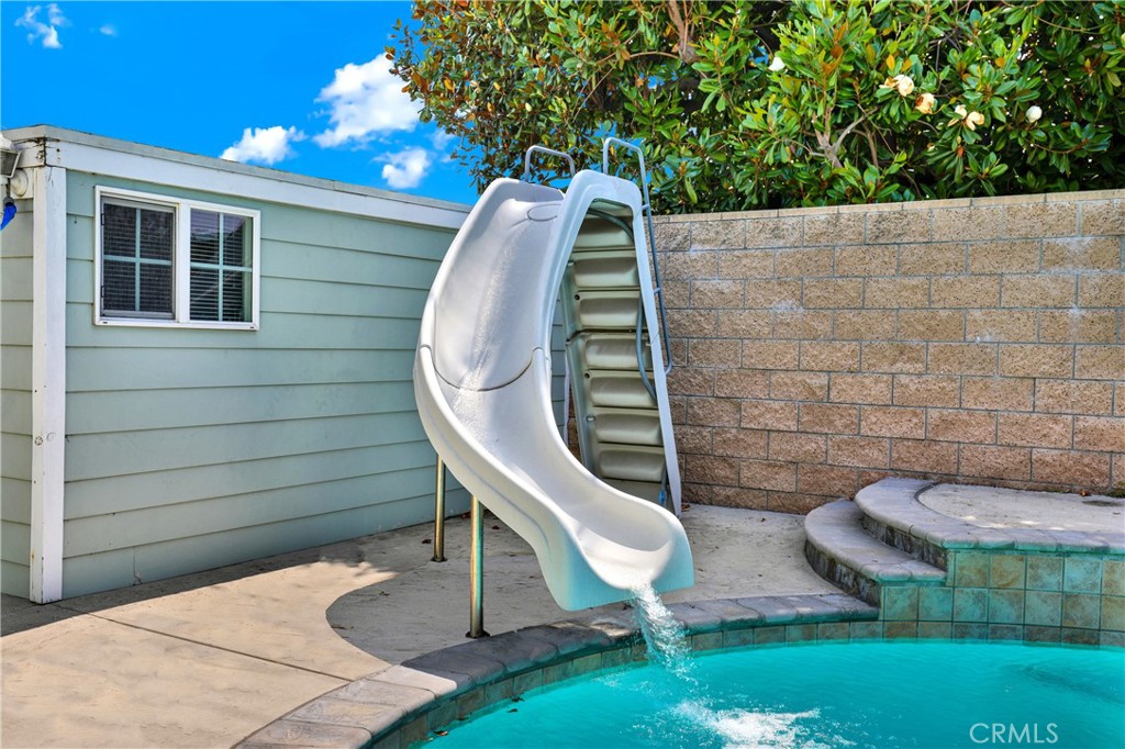 MLS #OC25128179 img 33