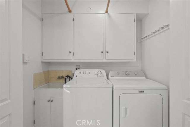 10625 Valjean Avenue, Granada Hills CA: https://media.crmls.org/medias/3f1fddb9-03ba-4c55-8cc2-f60a426e06ac.jpg
