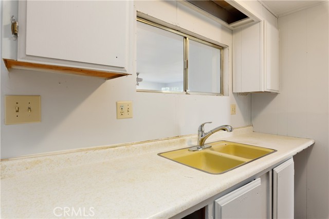 Detail Gallery Image 11 of 41 For 4024 E State Hwy 20, Nice,  CA 95464 - 1 Beds | 1 Baths