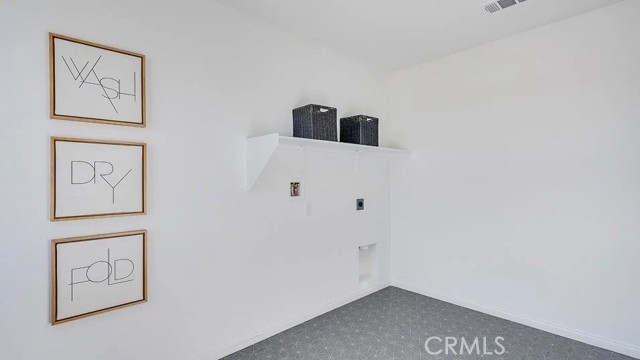 Detail Gallery Image 18 of 22 For 14224 Rollins St, Hesperia,  CA 92345 - 5 Beds | 3 Baths