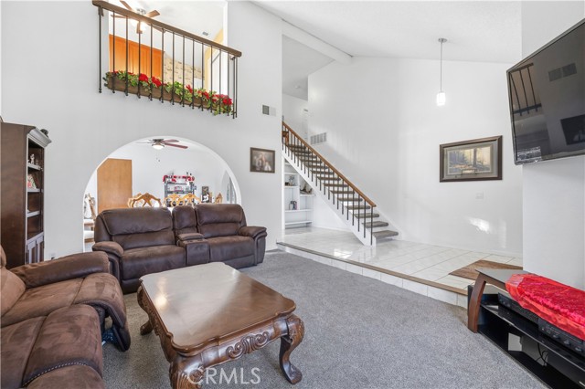 Detail Gallery Image 9 of 40 For 6801 Rycroft, Riverside,  CA 92506 - 4 Beds | 2/1 Baths