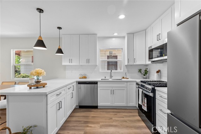 Detail Gallery Image 8 of 52 For 1745 W 39th St, Los Angeles,  CA 90062 - – Beds | – Baths