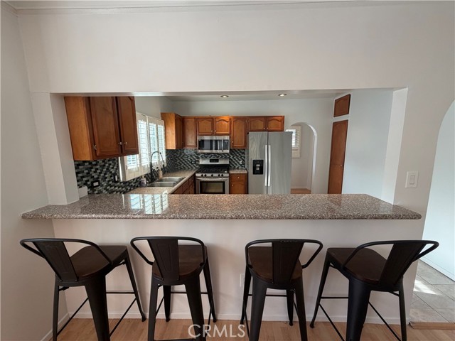 Detail Gallery Image 7 of 12 For 1201 Sanborn Ave, Los Angeles,  CA 90029 - 2 Beds | 1 Baths