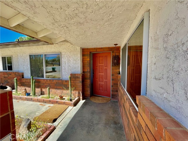 Detail Gallery Image 3 of 36 For 7790 Fox Trl, Yucca Valley,  CA 92284 - 2 Beds | 2 Baths