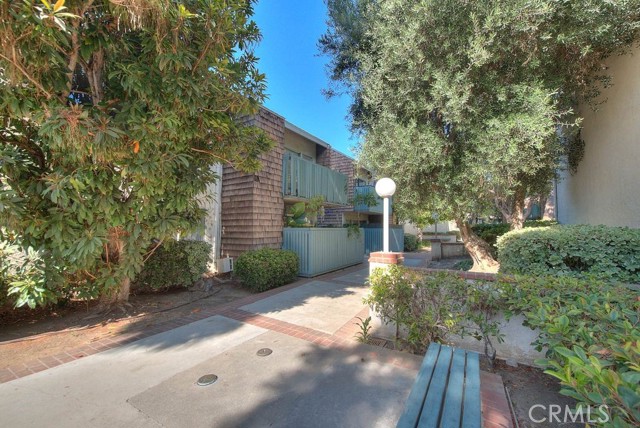 5700 Etiwanda, 212 photo 23