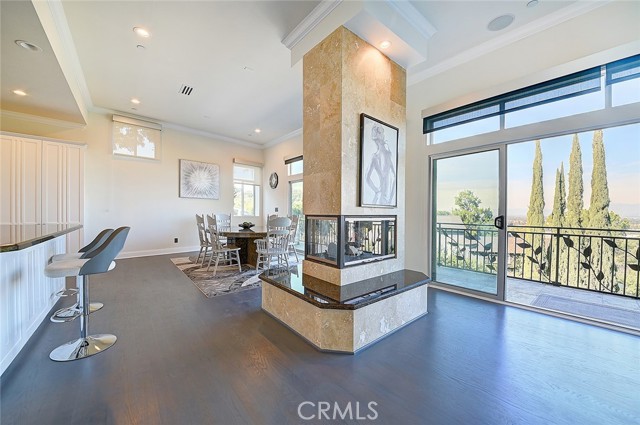 Detail Gallery Image 10 of 44 For 3952 Oakfield Dr, Sherman Oaks,  CA 91423 - 5 Beds | 4/1 Baths