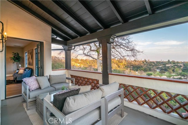 1812 Linda Vista Avenue, Pasadena CA: https://media.crmls.org/medias/3f22edff-c8e6-43c8-8abe-200e6c3eba66.jpg