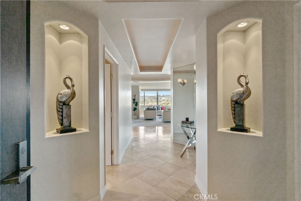 875 Comstock Avenue #16A