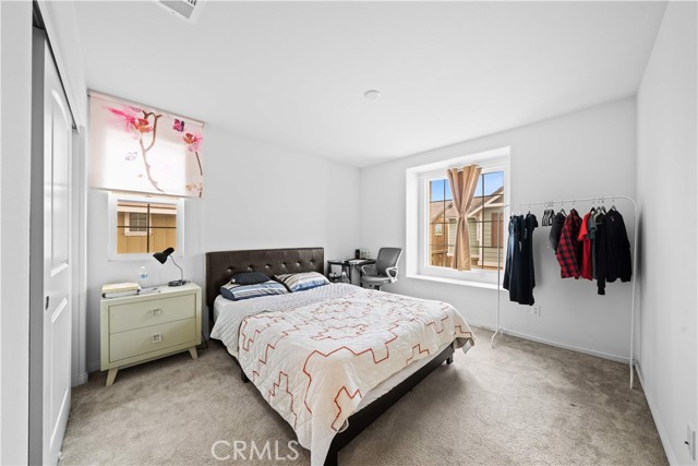 Detail Gallery Image 25 of 42 For 5874 Silver Oaks Dr, Chino,  CA 91710 - 3 Beds | 2/1 Baths