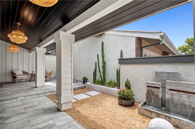 11 Mainsail Drive, Corona del Mar CA: https://media.crmls.org/medias/3f2371c6-10ce-4cab-8c82-ead0f522b127.jpg