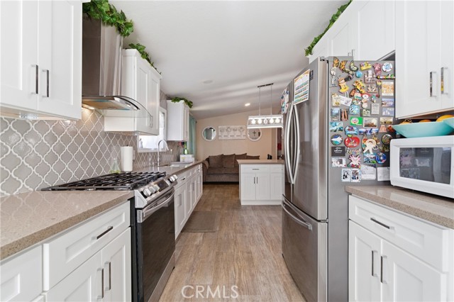 Detail Gallery Image 15 of 42 For 777 S Temescal St #53,  Corona,  CA 92879 - 4 Beds | 2 Baths