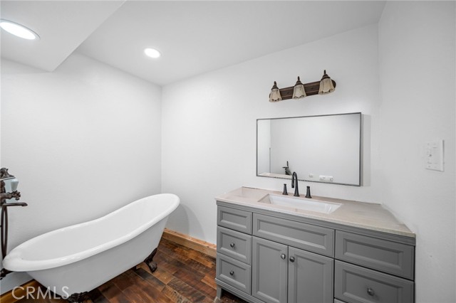 781 Arbula Drive, Crestline CA: https://media.crmls.org/medias/3f23ae74-1871-442d-8e0e-0fdbba29999d.jpg
