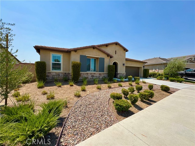 Detail Gallery Image 2 of 48 For 24201 Arroyo Dr, Menifee,  CA 92584 - 3 Beds | 2 Baths