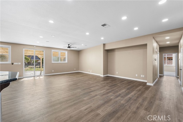 43309 45th W Street, Lancaster CA: https://media.crmls.org/medias/3f24f9aa-efeb-4b88-92f6-d68eca6042fc.jpg