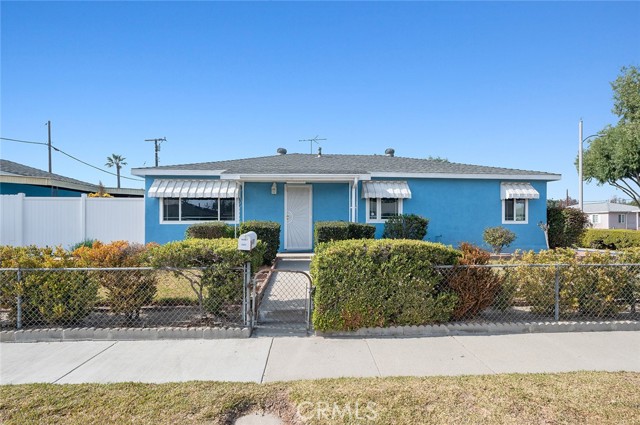 14005 Carfax Avenue, Bellflower, California 90706, 4 Bedrooms Bedrooms, ,2 BathroomsBathrooms,Single Family Residence,For Sale,Carfax,RS25026643