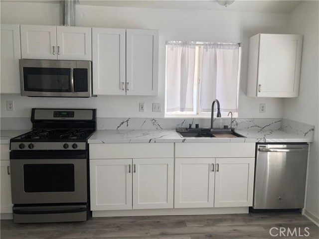 Detail Gallery Image 13 of 42 For 4901 Green River #319,  Corona,  CA 92878 - 3 Beds | 2 Baths