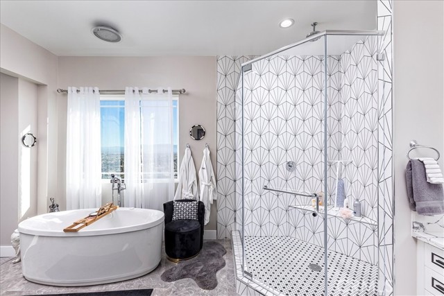 Detail Gallery Image 42 of 74 For 38000 via Vista Grande, Murrieta,  CA 92562 - 5 Beds | 5/2 Baths