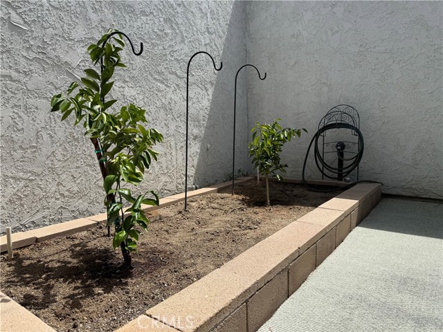Detail Gallery Image 14 of 14 For 305 King Ct, Hemet,  CA 92543 - 2 Beds | 2 Baths