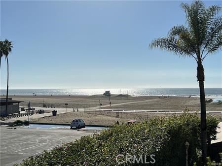 Detail Gallery Image 1 of 28 For 723 Palisades Beach Road #101,  Santa Monica,  CA 90402 - 2 Beds | 2 Baths