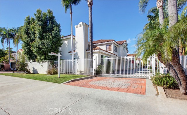 2537 Orange Ave, Costa Mesa, CA 92627