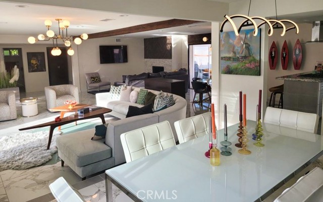 Detail Gallery Image 9 of 48 For 1190 S Calle Marcus, Palm Springs,  CA 92264 - 3 Beds | 2/1 Baths