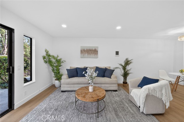 Detail Gallery Image 13 of 34 For 14004 Edgewater Dr, Norwalk,  CA 90650 - 2 Beds | 1 Baths