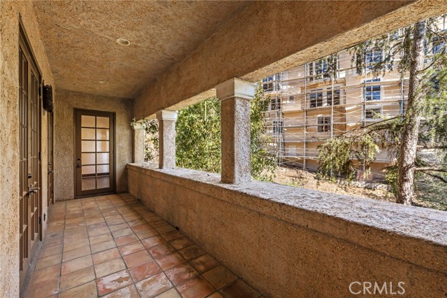 Detail Gallery Image 47 of 74 For 1316 Beverly Grove Pl, Beverly Hills,  CA 90210 - 5 Beds | 7/2 Baths