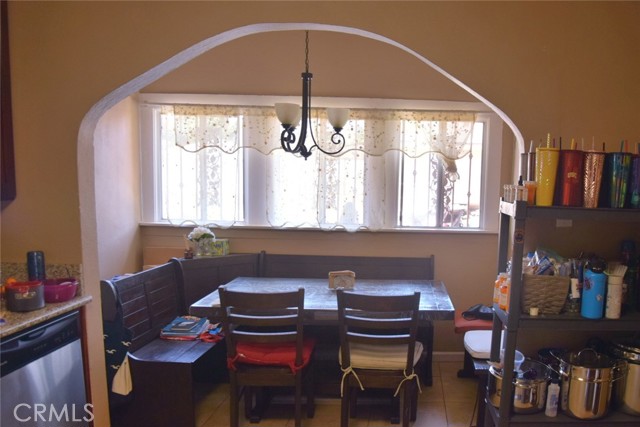 1935 Maine Avenue, Long Beach CA: https://media.crmls.org/medias/3f29df83-1fcd-4df3-8b71-2aded45bdf69.jpg