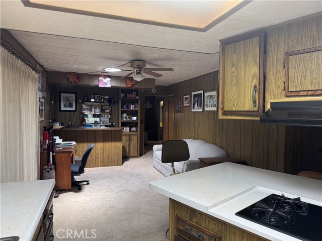 11250 Beach Boulevard, Stanton CA: https://media.crmls.org/medias/3f2a70d8-c268-4107-86b2-20f1c7850fc3.jpg