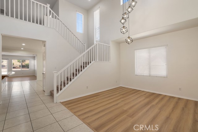 Detail Gallery Image 14 of 73 For 182 Monument, Perris,  CA 92570 - 5 Beds | 4/1 Baths