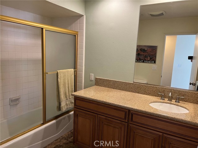 Upstairs Full Bath Upstairs Full Bath