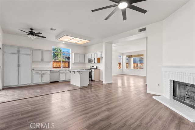 13514 Big Sky Court, Yucaipa CA: https://media.crmls.org/medias/3f2c2b95-9078-489a-bc2d-877c2611ca54.jpg