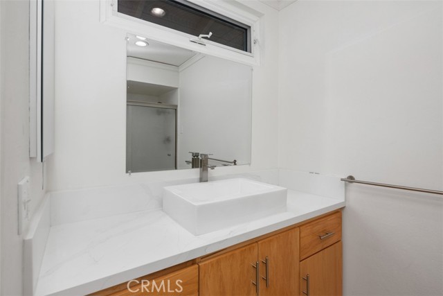 Detail Gallery Image 21 of 38 For 14012 Gershon Pl, Santa Ana,  CA 92705 - 3 Beds | 3 Baths